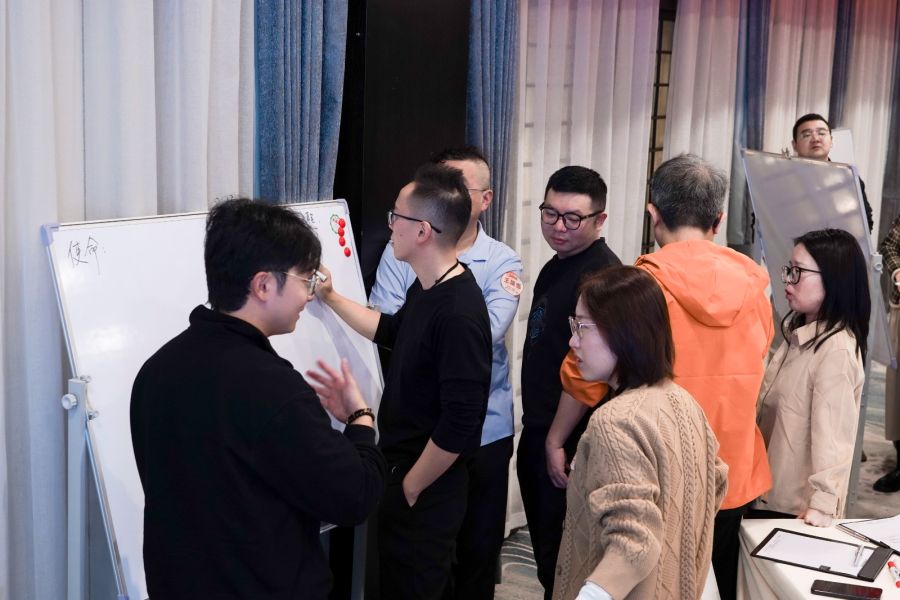 1764221149396699Rmbp.jpg DSC06608.jpg